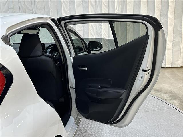 アクア Ｇ　ワンオーナ　ＶＳＣ　衝突軽減ブレーキ　メモリナビ　バックモニター　ＬＥＤ　クルーズコントロール　スマートキー　ＥＴＣ車載器　ＡＣ１００Ｖ　ナビ　パワーウィンドウ　イモビライザー　サイドエアバック　ＰＳ（29枚目）