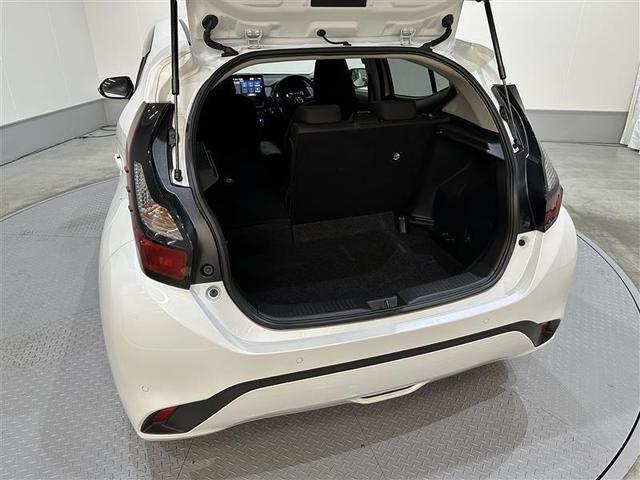 アクア Ｇ　ワンオーナ　ＶＳＣ　衝突軽減ブレーキ　メモリナビ　バックモニター　ＬＥＤ　クルーズコントロール　スマートキー　ＥＴＣ車載器　ＡＣ１００Ｖ　ナビ　パワーウィンドウ　イモビライザー　サイドエアバック　ＰＳ（32枚目）