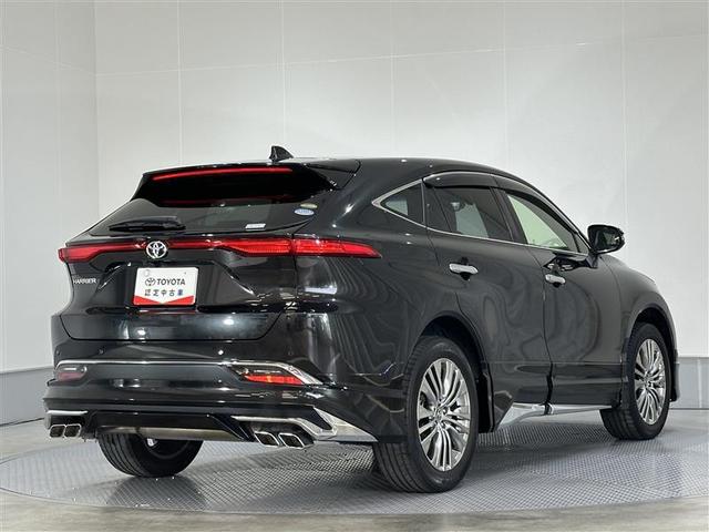 ハリアー Ｚ　レザーパッケージ　スマキ　エアロ　追突防止　フルセグテレビ　バックモニター　本革シート　アルミ　横滑り防止機能　Ｐシート　整備記録簿　オートクルーズコントロール　ＡＵＸ　ＬＥＤヘッドライト　盗難防止システム　エアコン（3枚目）