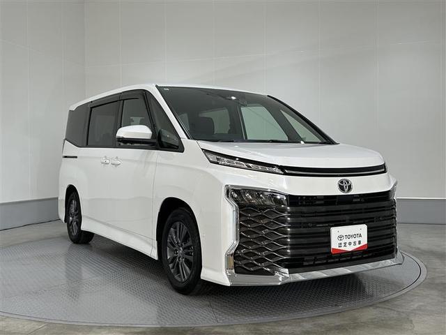 ヴォクシー Ｓ－Ｇ　点検記録簿付　Ｒカメラ　ミュージックプレイヤー接続可　メモリーナビ　アルミホイル　ＬＥＤヘッドランプ　横滑り防止装置　スマートキ　キーレスエントリー　３列シート　ナビ＆ＴＶ　フルセグテレビ　ＥＴＣ（35枚目）