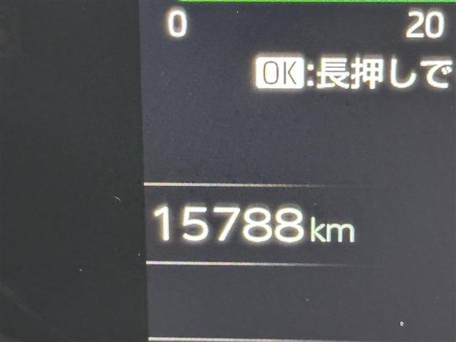 プリウス Ｚ　リアカメラ　プリクラッシュ　ＰＷシート　１オーナ　エアロ　メモリナビ　ＡＣ１００Ｖ電源　ＬＥＤランプ　ナビ・ＴＶ　オートクルーズ　アルミホイール　ＡＣ　運転席エアバッグ　横滑り防止装置　ＥＴＣ付（14枚目）