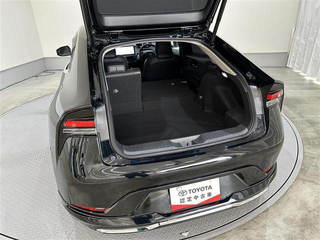 プリウス Ｚ　リアカメラ　プリクラッシュ　ＰＷシート　１オーナ　エアロ　メモリナビ　ＡＣ１００Ｖ電源　ＬＥＤランプ　ナビ・ＴＶ　オートクルーズ　アルミホイール　ＡＣ　運転席エアバッグ　横滑り防止装置　ＥＴＣ付（32枚目）