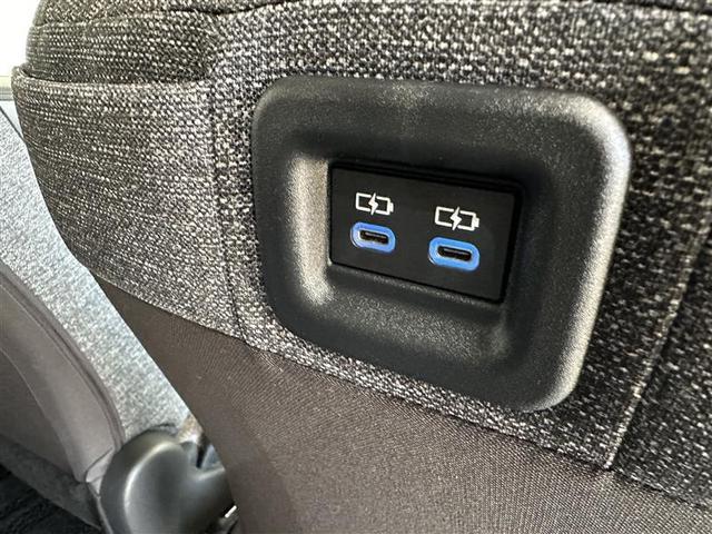 シエンタ Ｚ　Ｗ電動ドア　イモビ　クルーズＣ　ＬＥＤヘッドランプ　ＥＴＣ　Ｓキー　横滑り防止機能　メモリーナビ　パワーウィンドウ　エアバック　ＡＢＳ　ドラレコ　カーテンエアバック　ウォークスルー　オートエアコン（12枚目）