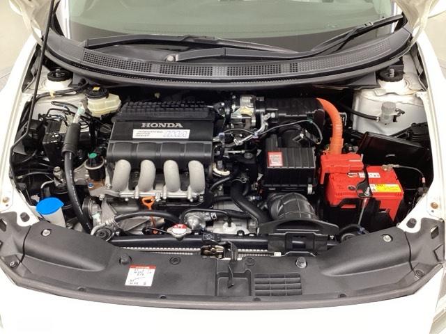 ＣＲ－Ｚ α　６Ｍ／Ｔ・オーディオレス・ＥＴＣ・盗難防止装置・禁煙車・ワンオーナー・ＶＳＡ・Ｗエアバック・ＨＩＤヘッドライト・オートＡ／Ｃ・フォグライト・クルーズコントロール・取扱説明書・記録簿・スペアキー（23枚目）