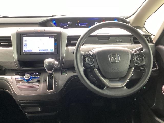 フリード＋ Ｇ・ホンダセンシング　Ｂｌｕｅｔｏｏｔｈ・純正ナビ・リアカメラ・ＥＴＣ・禁煙車・ワンオーナー・ＶＳＡ・ＳＲＳエアバック・両側電動スライドドア・ＨＩＤヘッドライト・オートＡ／Ｃ・フロントガラス熱線・記録簿・スペアキー（9枚目）