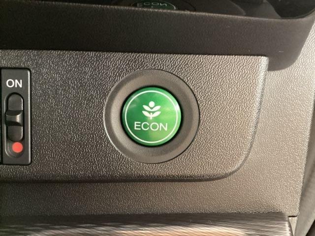 ステップワゴンスパーダ ｅ：ＨＥＶスパーダＧ・ＥＸホンダセンシング　Ｂｌｕｅｔｏｏｔｈ・純正ナビ・リアカメラ・ＥＴＣ２．０・前後ドラレコ・禁煙車・ＶＳＡ・カーテンエアバック・シートヒーター・電子パーキング・ブレーキホールド・両側電動スライドドア・取扱説明書・記録簿（21枚目）
