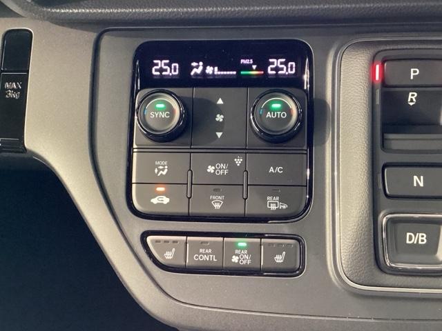 ステップワゴン e:HEVスパーダ 当社デモカー・Bluetooth・純正ナビ・リアカメラ・ETC・前後ドラレコ・禁煙車・VSA・カーテンエアバック・パワーテールゲート・シートヒーター・電子パーキング・ブレーキホールド・USB端子(13枚目)