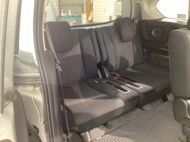 フリードハイブリッド ジャストセレクション　Ｂｌｕｅｔｏｏｔｈ・社外メモリーナビ・リアカメラ・ＥＴＣ・禁煙車・ＶＳＡ・ＳＲＳエアバック・クルーズコントロール・ＨＩＤヘッドライト・オートＡ／Ｃ・左側電動スライドドア・スマートキー・取扱説明書（8枚目）