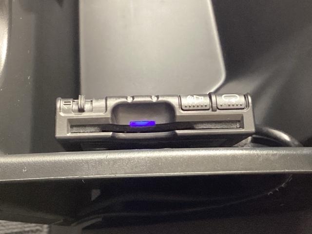 フリードハイブリッド ジャストセレクション　Ｂｌｕｅｔｏｏｔｈ・社外メモリーナビ・リアカメラ・ＥＴＣ・禁煙車・ＶＳＡ・ＳＲＳエアバック・クルーズコントロール・ＨＩＤヘッドライト・オートＡ／Ｃ・左側電動スライドドア・スマートキー・取扱説明書（19枚目）