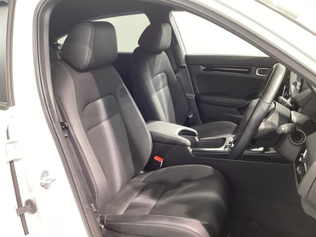 シビック LX 6M/T・Bluetooth・CONNECTディスプレイ・リアカメラ・ETC2.0・前後ドラレコ・禁煙車・ワンオーナー・VSA・カーテンエアバック・シートヒーター・電子パーキング・ブレーキホールド(7枚目)