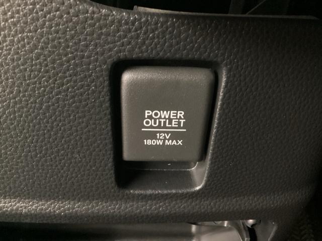 N-BOXカスタム L Bluetooth・純正ナビ・リアカメラ・ETC・前後ドラレコ・禁煙車・ワンオーナー・VSA・カーテンエアバック・両側電動スライドドア・シートヒーター・パーキングセンサー・LEDヘッドライト・記録簿(18枚目)