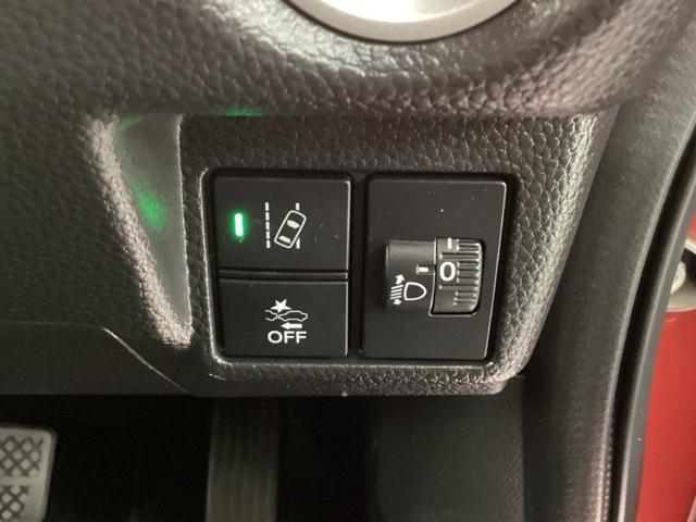 N-BOXカスタム L Bluetooth・純正ナビ・リアカメラ・ETC・前後ドラレコ・禁煙車・ワンオーナー・VSA・カーテンエアバック・両側電動スライドドア・シートヒーター・パーキングセンサー・LEDヘッドライト・記録簿(22枚目)