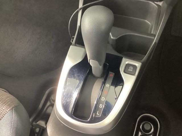 フィット 13G・Lパッケージ Bluetooth・純正ナビ・リアカメラ・ETC・禁煙車・ワンオーナー・安心パッケージ・VSA・サイドカーテンエアバック・HIDヘッドライト・オートA/C・クルーズコントロール・取扱説明書・記録簿(14枚目)