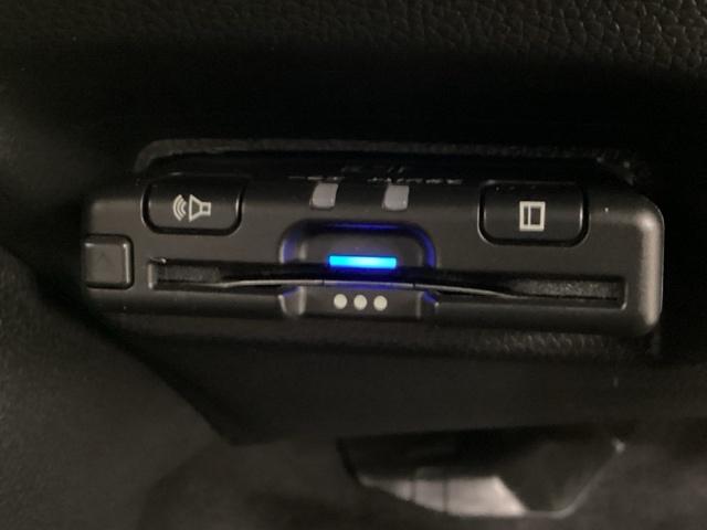 フィット 15XL Bluetooth・純正ナビ・リアカメラ・ETC・禁煙車・安心パッケージ・VAS・サイドカーテンエアバック・シートヒーター・HIDヘッドライト・ドアバイザー・オートA/C・スペアキー・スマートキー(20枚目)