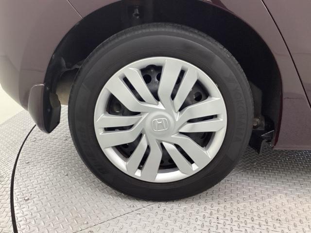 フィット 15XL Bluetooth・純正ナビ・リアカメラ・ETC・禁煙車・安心パッケージ・VAS・サイドカーテンエアバック・シートヒーター・HIDヘッドライト・ドアバイザー・オートA/C・スペアキー・スマートキー(28枚目)