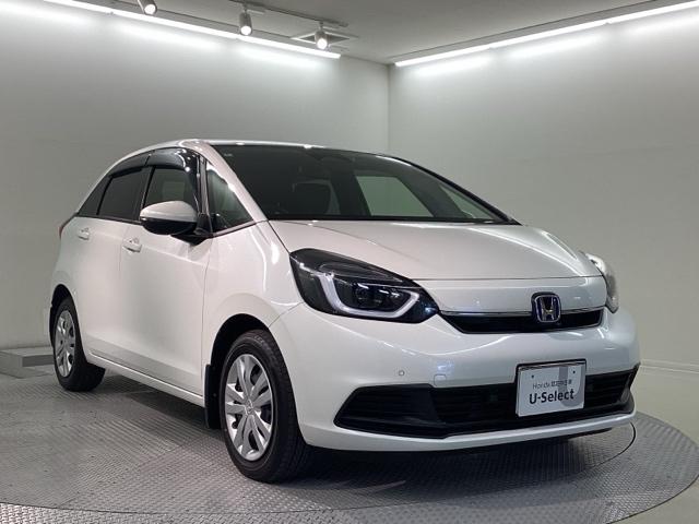 フィット ｅ：ＨＥＶホーム　当社デモカー・Ｂｌｕｅｔｏｏｔｈ・純正ナビ・リアカメラ・ＥＴＣ２．０・前後ドラレコ・・禁煙車・ワンオーナー・ＶＳＡ・サイドカーテンエアバック・電子パーキング・ブレーキホールド・ドアバイザー・スペアキー（33枚目）