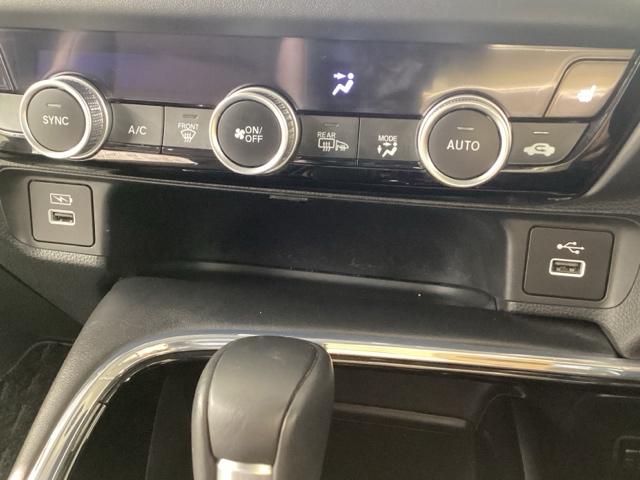 ヴェゼル e:HEVZ Bluetooth・純正ナビ・リアカメラ・ETC・前後ドラレコ・禁煙車・ワンオーナー・VSA・サイドカーテンエアバック・電子パーキング・ブレーキホールド・シートヒーター・パワーテールゲート・取扱説明書(15枚目)