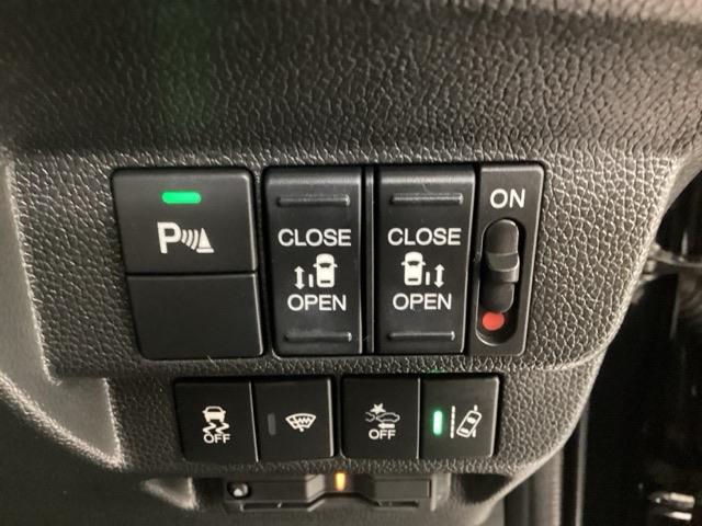 フリード クロスター・ホンダセンシング　Ｂｌｕｅｔｏｏｔｈ・純正ナビ・リアカメラ・ＥＴＣ２．０・前後ドラレコ・禁煙車・ワンオーナー・ＶＳＡ・サイドカーテンエアバック・両側電動スライドドア・シートヒーター・パーキングセンサー・オートＡ／Ｃ（20枚目）