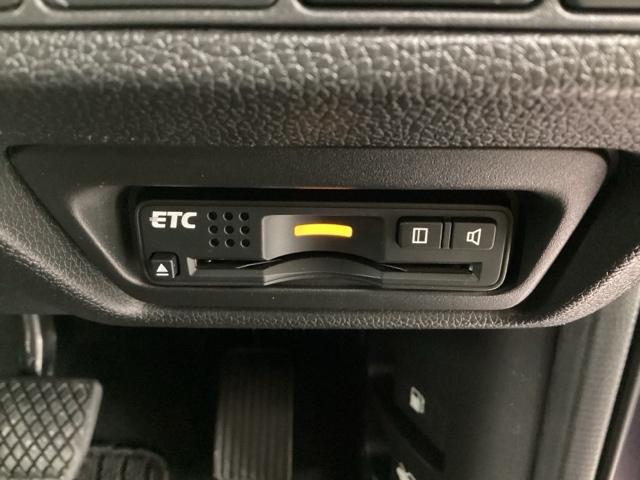 ステップワゴンスパーダ スパーダホンダセンシング Bluetooth・純正ナビ・リアカメラ・ETC・禁煙車・ワンオーナー・VSA・サイドカーテンエアバック・LEDヘッドライト・オートA/C・スマートキー・取扱説明書・記録簿・スペアキー(20枚目)