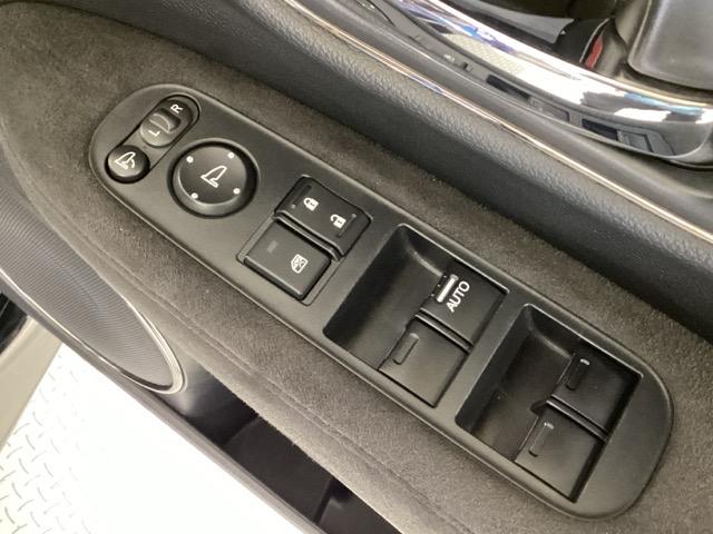ヴェゼル ハイブリッドＲＳ・ホンダセンシング　Ｂｌｕｅｔｏｏｔｈ・純正ナビ・リアカメラ・ＥＴＣ・前後ドラレコ・禁煙車・ＶＳＡ・カーテンエアバック・電子パーキング・ブレーキホールド・シートヒーター・車両接近警報装置・オートＡ／Ｃ・取扱説明書・記録簿（24枚目）