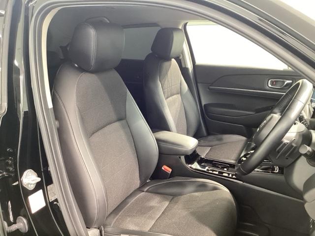 ヴェゼル e:HEVZ Bluetooth・CONNECTディスプレイ・マルチビューカメラ・ETC2.0・前後ドラレコ・禁煙車・VSA・カーテンエアバック・パワーテールゲート・シートヒーター・電子パーキング・ブレーキホールド(7枚目)