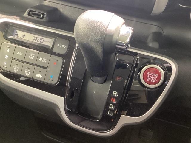 Ｎ－ＢＯＸカスタム Ｇ・Ｌパッケージ　Ｂｌｕｅｔｏｏｔｈ・純正ナビ・リアカメラ・ＥＴＣ・安心パッケージ・禁煙車・ワンオーナー・ＶＳＡ・ＳＲＳエアバック・両側電動スライドドア・ＨＩＤヘッドライト・スマートキー・取扱説明書・記録簿・スペアキー（14枚目）