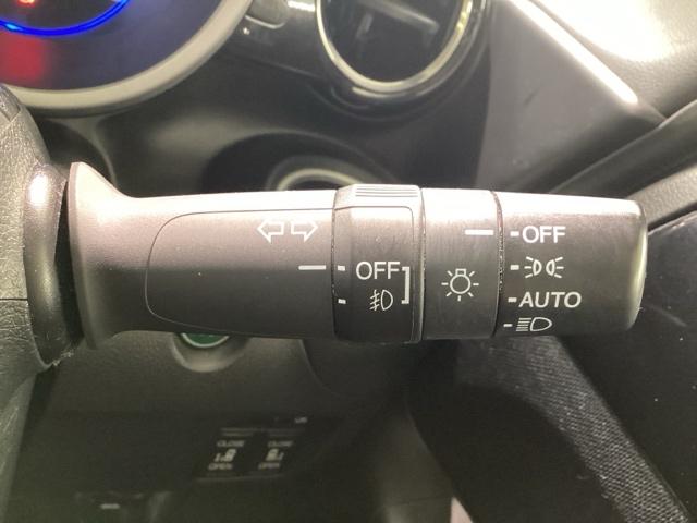 Ｎ－ＢＯＸカスタム Ｇ・Ｌパッケージ　Ｂｌｕｅｔｏｏｔｈ・純正ナビ・リアカメラ・ＥＴＣ・安心パッケージ・禁煙車・ワンオーナー・ＶＳＡ・ＳＲＳエアバック・両側電動スライドドア・ＨＩＤヘッドライト・スマートキー・取扱説明書・記録簿・スペアキー（18枚目）