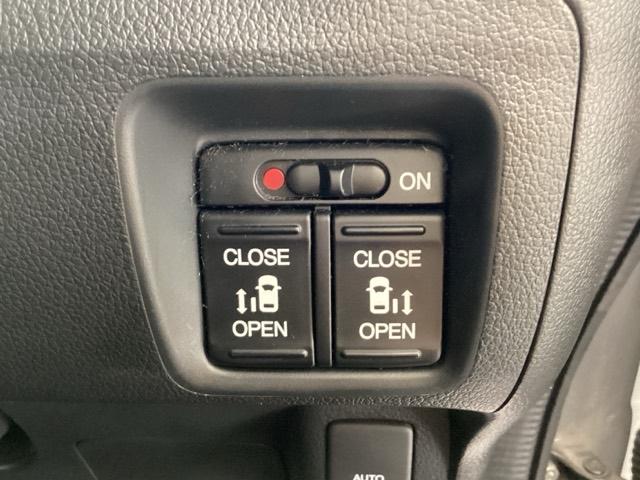 Ｎ－ＢＯＸカスタム Ｇ・Ｌパッケージ　Ｂｌｕｅｔｏｏｔｈ・純正ナビ・リアカメラ・ＥＴＣ・安心パッケージ・禁煙車・ワンオーナー・ＶＳＡ・ＳＲＳエアバック・両側電動スライドドア・ＨＩＤヘッドライト・スマートキー・取扱説明書・記録簿・スペアキー（20枚目）