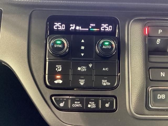 ステップワゴン ｅ：ＨＥＶスパーダプレミアムライン　Ｂｌｕｅｔｏｏｔｈ・純正ナビ・リアカメラ・ＥＴＣ２．０・ドラレコ・禁煙車・ワンオーナー・ＶＳＡ・サイドカーテンエアバック・パワーテールゲート・電子パーキング・ブレーキホールド・シートヒーター（13枚目）