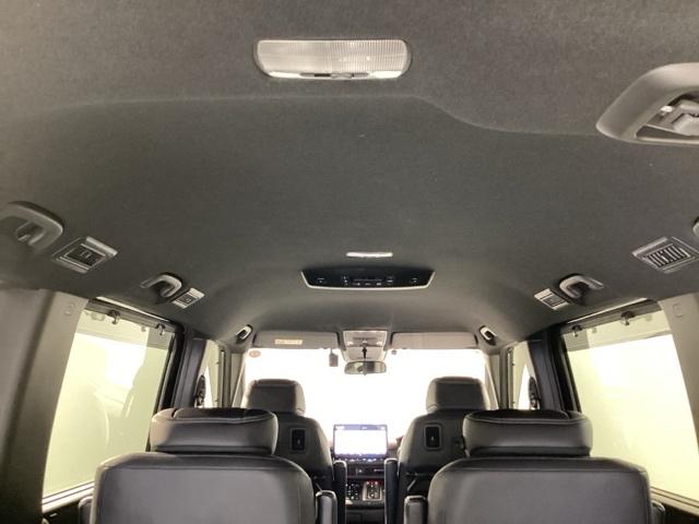 ステップワゴン ｅ：ＨＥＶスパーダプレミアムライン　Ｂｌｕｅｔｏｏｔｈ・純正ナビ・リアカメラ・ＥＴＣ２．０・ドラレコ・禁煙車・ワンオーナー・ＶＳＡ・サイドカーテンエアバック・パワーテールゲート・電子パーキング・ブレーキホールド・シートヒーター（31枚目）