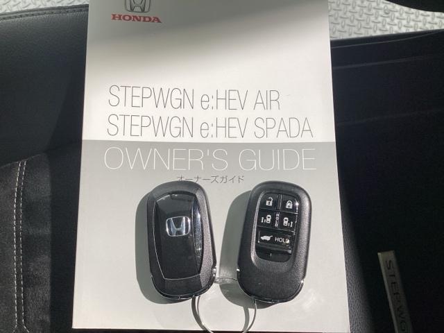 ステップワゴン ｅ：ＨＥＶスパーダプレミアムライン　Ｂｌｕｅｔｏｏｔｈ・純正ナビ・リアカメラ・ＥＴＣ２．０・ドラレコ・禁煙車・ワンオーナー・ＶＳＡ・サイドカーテンエアバック・パワーテールゲート・電子パーキング・ブレーキホールド・シートヒーター（32枚目）