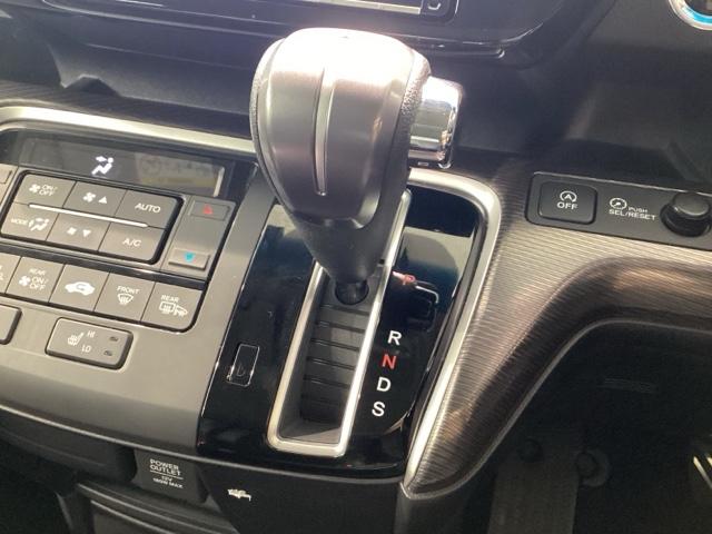 ステップワゴンスパーダ スパーダ・クールスピリットホンダセンシング　Ｂｌｕｅｔｏｏｔｈ・純正ナビ・リアカメラ・リヤ席モニター・エンスタ・ＥＴＣ２．０・前後ドラレコ・禁煙車・ワンオーナー・ＶＳＡ・カーテンエアバック・シートヒーター・両側電動スライドドア・取扱説明書（15枚目）