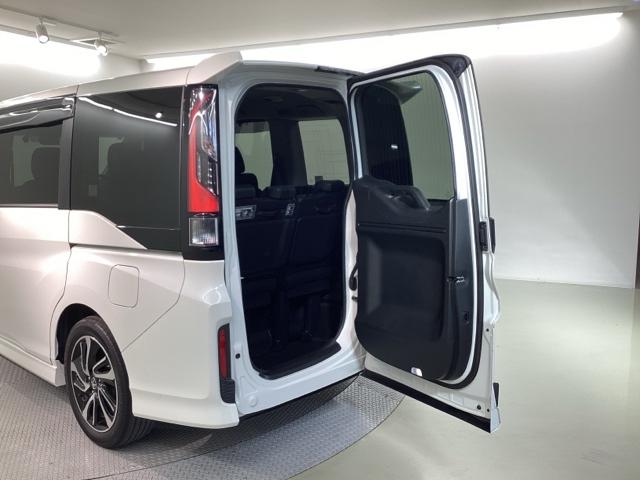 ステップワゴンスパーダ スパーダ・クールスピリットホンダセンシング　Ｂｌｕｅｔｏｏｔｈ・純正ナビ・リアカメラ・リヤ席モニター・エンスタ・ＥＴＣ２．０・前後ドラレコ・禁煙車・ワンオーナー・ＶＳＡ・カーテンエアバック・シートヒーター・両側電動スライドドア・取扱説明書（41枚目）