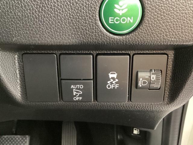 フィット 13G・Fパッケージ Bluetooth・純正ナビ・リアカメラ・ETC・ドラレコ・禁煙車・ワンオーナー・VSA・SRSエアバック・オートA/C・スマートキー・オートリトラミラー・ドアバイザー・取扱説明書・記録簿・スペアキー(18枚目)