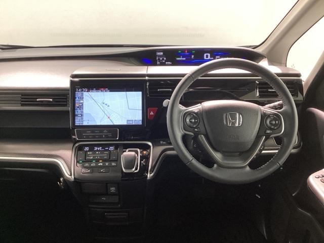 ステップワゴンスパーダ ｅ：ＨＥＶスパーダＧ・ＥＸホンダセンシング　Ｂｌｕｅｔｏｏｔｈ・純正ナビ・リアカメラ・ＥＴＣ２．０・前後ドラレコ・禁煙車・ＶＳＡ・カーテンエアバック・シートヒーター・電子パーキング・ブレーキホールド・両側電動スライドドア・取扱説明書・記録簿（10枚目）