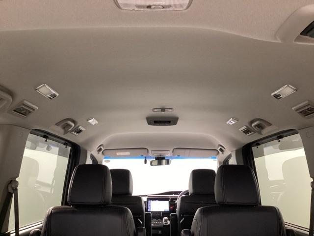 ステップワゴンスパーダ ｅ：ＨＥＶスパーダＧ・ＥＸホンダセンシング　Ｂｌｕｅｔｏｏｔｈ・純正ナビ・リアカメラ・ＥＴＣ２．０・前後ドラレコ・禁煙車・ＶＳＡ・カーテンエアバック・シートヒーター・電子パーキング・ブレーキホールド・両側電動スライドドア・取扱説明書・記録簿（32枚目）