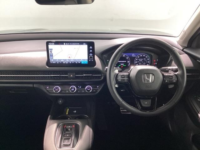 ＺＲ－Ｖ ｅ：ＨＥＶＺ　Ｂｌｕｅｔｏｏｔｈ・ＣＯＮＮＥＣＴディスプレイ・マルチビューカメラ・ＥＴＣ２．０・ＶＳＡ・カーテンエアバック・本革シート・パワーシート・シートヒーター・ステアリングヒーター・パワーテールゲート（10枚目）