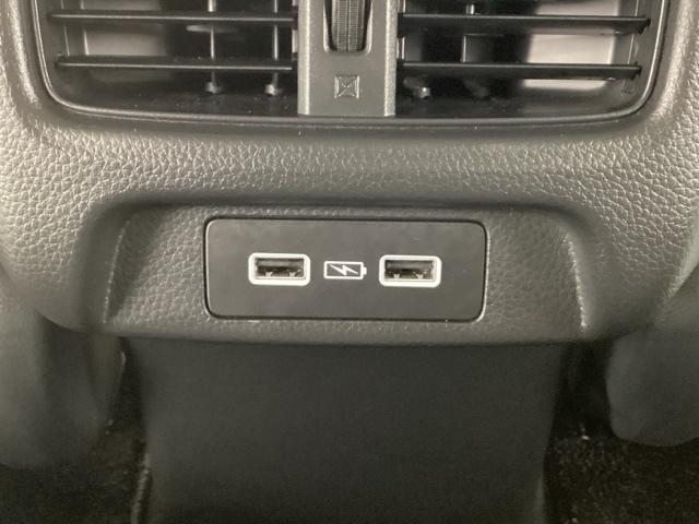 ＺＲ－Ｖ ｅ：ＨＥＶＺ　Ｂｌｕｅｔｏｏｔｈ・ＣＯＮＮＥＣＴディスプレイ・マルチビューカメラ・ＥＴＣ２．０・ＶＳＡ・カーテンエアバック・本革シート・パワーシート・シートヒーター・ステアリングヒーター・パワーテールゲート（29枚目）