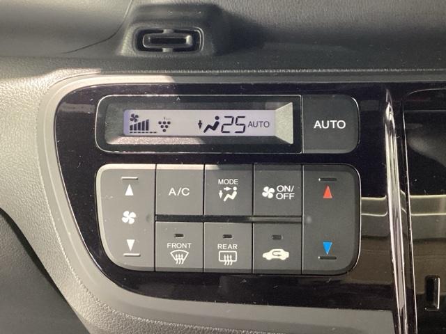 Ｎ－ＢＯＸスラッシュ Ｘ　Ｂｌｕｅｔｏｏｔｈ・純正ナビ・リアカメラ・安心パッケージ・禁煙車・ＶＳＡ・カーテンエアバック・サウンドマッピング・シートヒーター・ステアリングヒーター・電子パーキング・オートＡ／Ｃ・取扱説明書（13枚目）