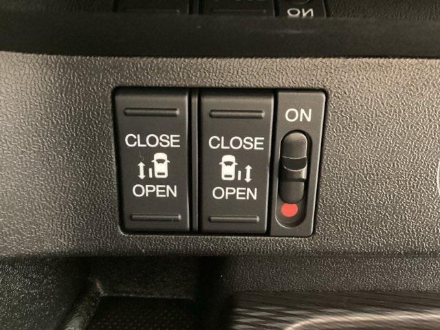 ステップワゴンスパーダ スパーダ・クールスピリットホンダセンシング　誠に恐縮ですが、こちらの車両は栃木県にお住まいで当社でメンテナンスを受けていただけるお客様限定販売となります。　メモリーナビ　ＥＴＣ　バックカメラ　両側電動スライドドア　アルミホイール　３列シート（21枚目）