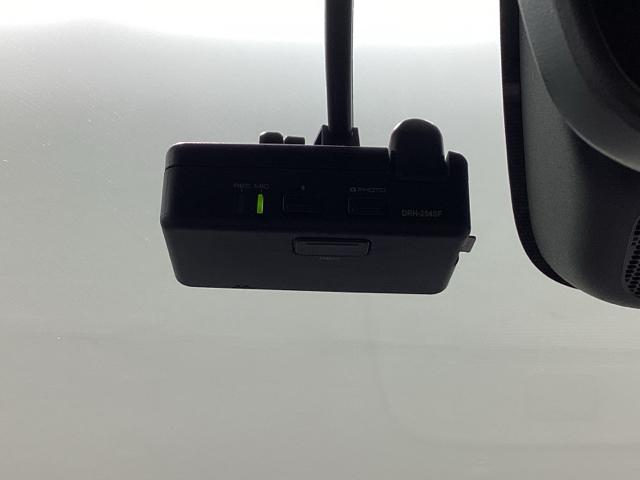 ヴェゼル e:HEVZ・PLaYパッケージ 当社デモカー・CONNECTディスプレイ・マルチビューカメラ・ETC2.0・前後ドラレコ・禁煙車・VSA・サイドカーテンエアバック・電子パーキング・ブレーキホールド・電動バックドア・シートヒーター(24枚目)