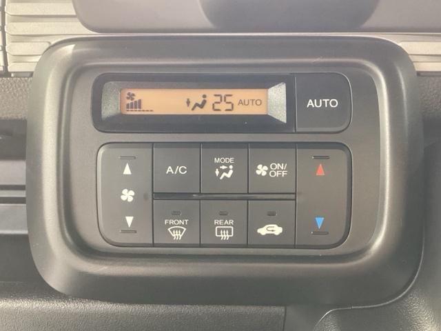 N-VAN ファン 当社デモカー・Bluetooth・純正ナビ・リアカメラ・ETC・ホンダセンシング・箱バン・VSA・SRSエアバック・オートA/C・プッシュスタート・LEDヘッドライト・ドアバイザー・取扱説明書・記録簿(14枚目)
