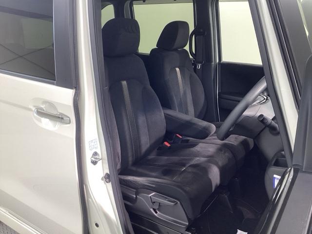 N-BOXカスタム G・Lホンダセンシング レンタカーアップ車・Bluetooth・純正ナビ・リアカメラ・ETC・ドラレコ・禁煙車・VSA・サイドカーテンエアバック・両側電動スライドドア・オートA/C・LEDヘッドライト・取扱説明書・記録簿(9枚目)