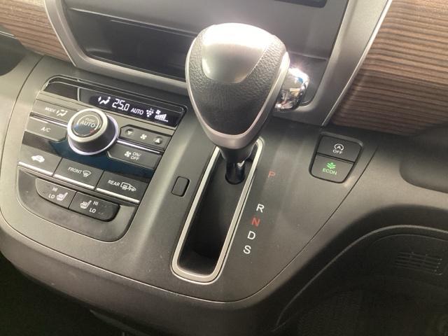 フリード+ クロスター・ホンダセンシング レンタカーアップ車・Bluetooth・純正ナビ・リアカメラ・ETC・前後ドラレコ・禁煙車・VSA・サイドカーテンエアバック・シートヒーター・両側電動スライドドア・ドアバイザー・純正アルミ・取扱説明書(16枚目)