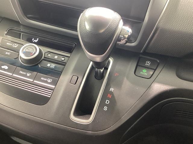 �C���p�l�V�t�g���̗p���Ă���̂ŁA�O�Ȃ̑������L�X�Ƃ��Ă��܂��B�^�]�ȂƏ���Ȃ̍s�������X���[�Y�ł��I