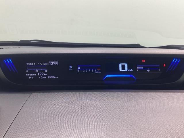 �X�s�[�h���[�^�[�͂�����I��������Ƃ����f�U�C���ŁA���Ԃł���Ԃł����₷���݌v�ɂȂ��Ă��܂��B