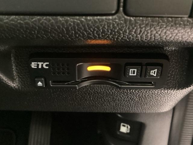 �d�s�b���t���Ă܂��B�d�s�b���ڎԂ����ʉ߂ł��Ȃ��X�}�[�g�h�b�����p�ł���悤�ɂȂ�܂���I���݃X�}�[�g�h�b�̐ݒu�ӏ��������Ă��Ă���̂ŁA�������H���p�̕����L����܂��ˁ�