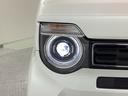 LEDヘッドライトです。蛍光灯のような明るさが特徴で広い範囲を明るく照らしてくれます。光量が大きいので暗い場所での視認性が上がります。また寿命が長く、消費電力も少ないので経済的です。