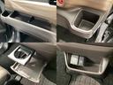 収納スペースや、ドリンクホルダーもついています。長距離ドライブで活躍する必需品ですね♪