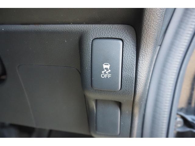 N-BOX GSSパッケージ 両側パワースライド/社外ナビ/横滑り防止/ABS/運転席助手席エアバッグ/TV/ディスチャージヘッドライト/アルミホイール/(21枚目)